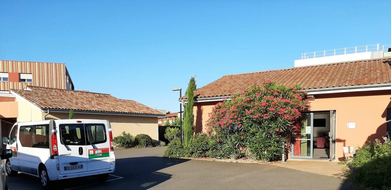 Hotel Au Beaujolais Saint Jean Belleville-sur-Saône Exterior foto